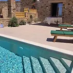 The At Naxos Apartamento Kastrákion