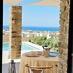 The At Naxos